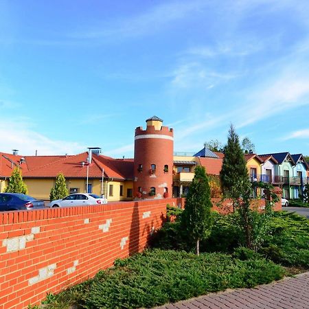 Hotel Daglezja Nad Jeziorem Kornickim Kórnik Kültér fotó