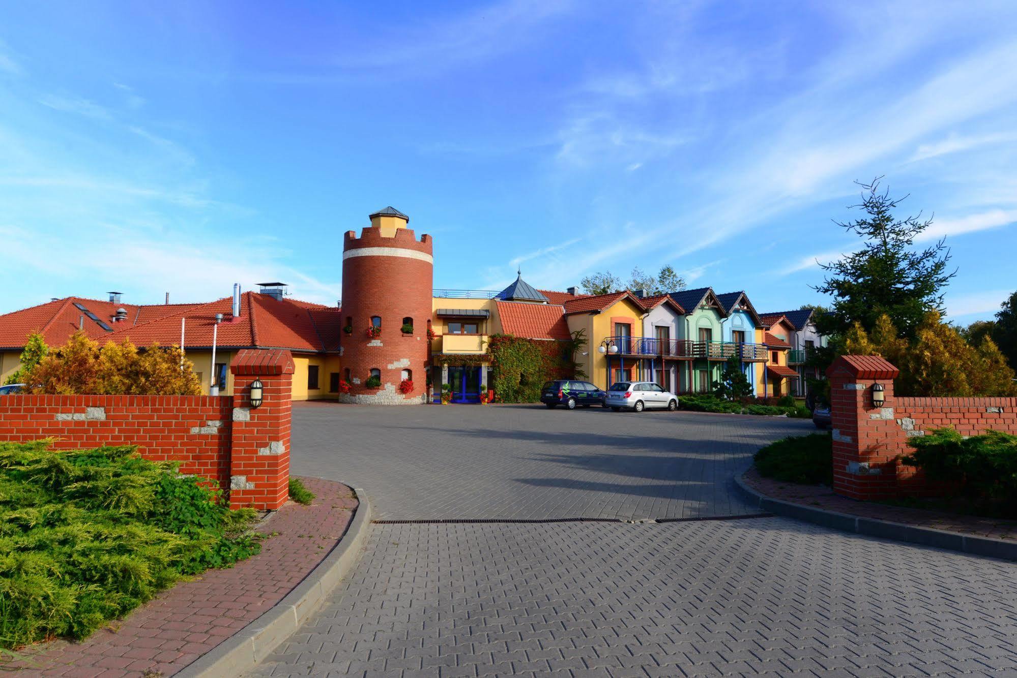 Hotel Daglezja Nad Jeziorem Kornickim Kórnik Kültér fotó
